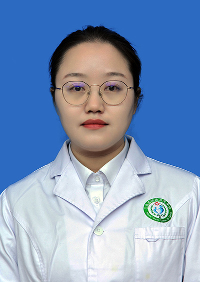 龚  丽